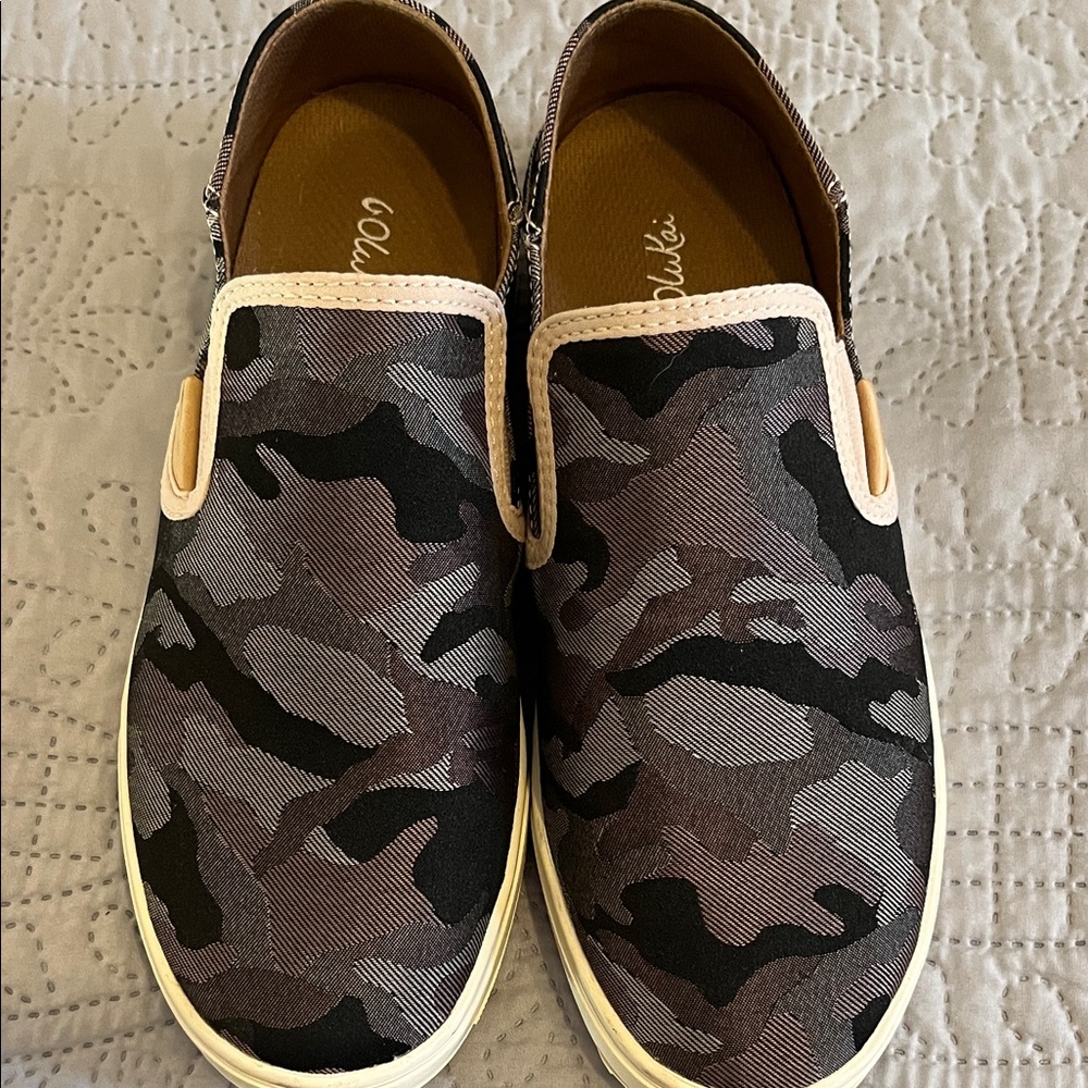 OluKai Camouflage Slip-On Flats